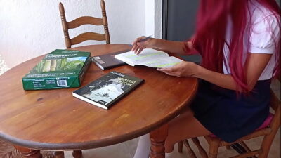 Madrastra 18 y Hermanastra Cojiendo: Doble Tentación Casera en la Universidad Madrastra 18 y Hermanastra Cojiendo: Doble Tentación Casera en la Universidad