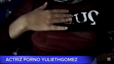 ACTRIZ PORNO YULIETHGOMEZ MUESTRA SU COSITAS EN PRIVADO A SU MEJOR AMIGOPORN ACTRESS YULIETHGOMEZ SHOWS HER THINGS IN PRIVATE TO HER BEST FRIEND( CASERO REAL )