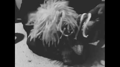 Señor maduro montando little ponny